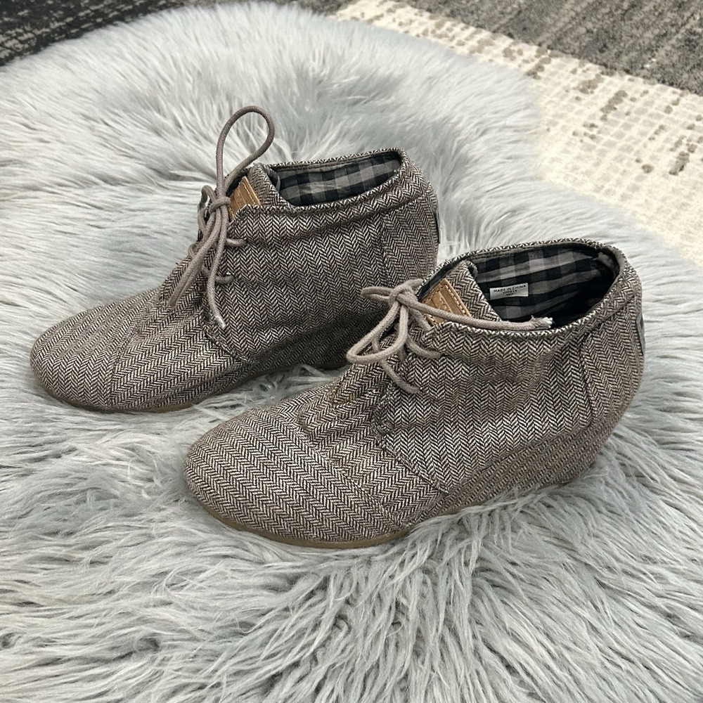 TOMS Women's Brown Desert Ankle Boot Wedge Heel‎ Geometric Fabric Lace Up Size 7